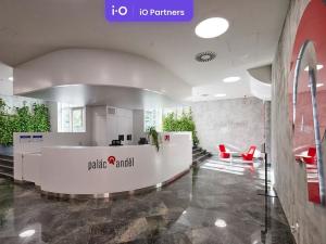 Pronájem kanceláře, Praha - Smíchov, Plzeňská, 356 m2