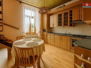 Prodej bytu 3+1, Louny, Poděbradova, 117 m2