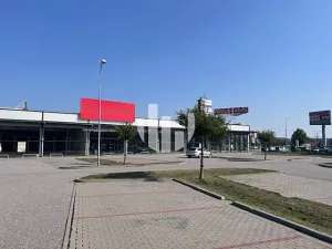 Pronájem obchodního prostoru, České Budějovice, České Vrbné, 636 m2