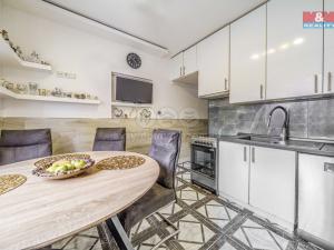 Prodej bytu 4+1, Klášterec nad Ohří, Okružní, 77 m2