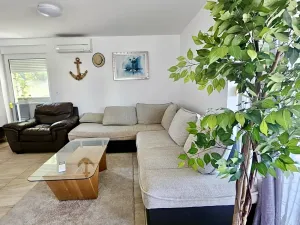 Prodej bytu 3+1, Vrsi, Chorvatsko, 72 m2