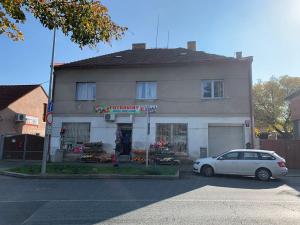 Prodej kanceláře, Praha - Kunratice, náměstí Prezidenta Masaryka, 200 m2