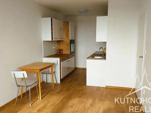 Pronájem bytu 2+kk, Kolín, Radimského, 38 m2