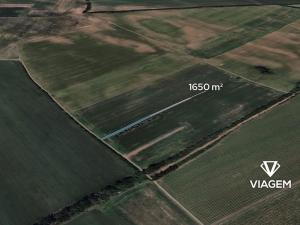 Prodej podílu pole, Hrušky, 183 m2