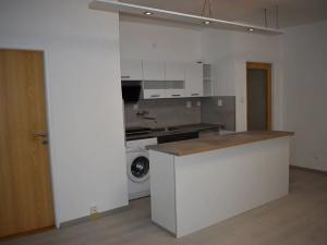 Pronájem bytu 2+kk, Frýdek-Místek, Bavlnářská, 46 m2