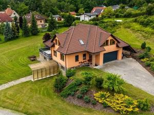 Prodej rodinného domu, Buš, 271 m2