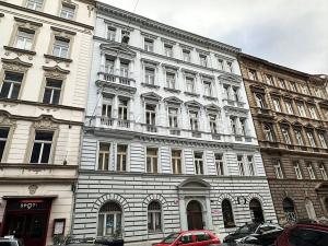 Pronájem bytu 3+1, Praha - Malá Strana, Plaská, 91 m2
