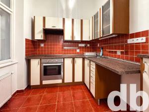 Pronájem bytu 3+1, Praha - Vinohrady, Bělehradská, 100 m2