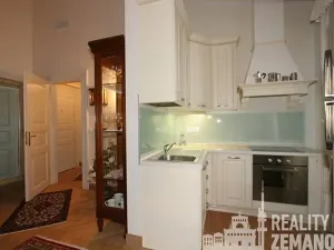 Pronájem bytu 1+kk, Praha - Vinohrady, Italská, 49 m2