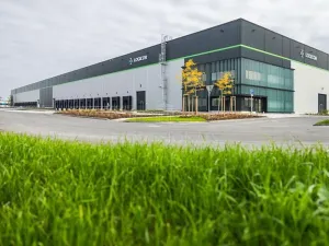 Pronájem skladu, Praha - Hostivař, K pérovně, 4760 m2