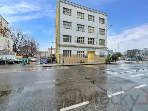 Pronájem ordinace, Praha - Smíchov, Stroupežnického, 84 m2