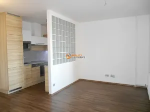 Pronájem bytu 2+kk, Hodonín, Čajkovského, 56 m2
