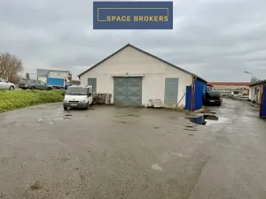Pronájem skladu, Pardubice, 162 m2