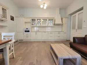 Pronájem bytu 2+kk, Praha - Smíchov, Elišky Peškové, 58 m2