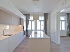Pronájem bytu 3+kk, Praha - Vinohrady, náměstí Jiřího z Poděbrad, 137 m2