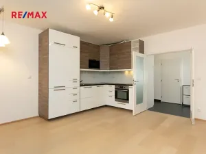 Pronájem bytu 3+kk, Praha - Hlubočepy, Devonská, 64 m2