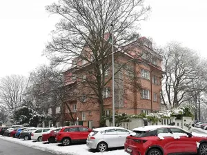 Pronájem kanceláře, Praha - Dejvice, Srbská, 73 m2