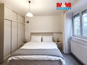 Pronájem bytu 2+kk, Praha - Bubeneč, Ve struhách, 50 m2