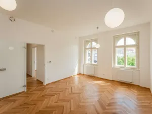 Pronájem bytu 2+kk, Praha - Žižkov, Seifertova, 46 m2