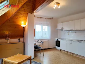 Pronájem bytu 1+kk, Senohraby, U školky, 41 m2
