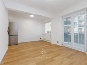 Pronájem bytu 1+kk, Kladno, Vojtěcha Lanny, 33 m2