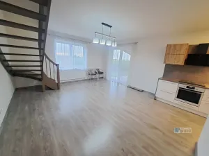 Pronájem bytu 3+kk, Polerady, 71 m2