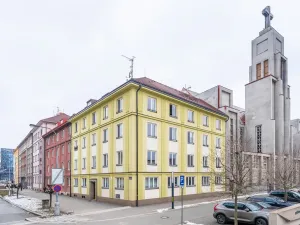 Pronájem bytu 2+kk, Hradec Králové - Pražské Předměstí, U Koruny, 60 m2