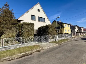 Prodej rodinného domu, Divišov, Zahradní, 150 m2