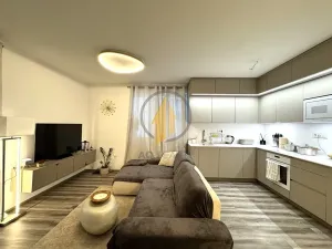 Prodej bytu 4+kk, Jičín, Třešňová, 92 m2