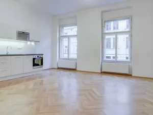 Pronájem bytu 1+kk, Praha, Myslíkova, 43 m2