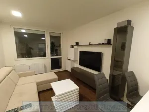 Pronájem bytu 2+kk, Praha - Kobylisy, Frýdlantská, 48 m2