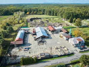 Prodej výrobních prostor, Seletice, 19535 m2