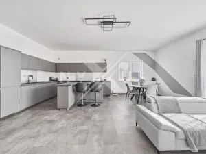 Pronájem rodinného domu, Krakovany, 145 m2