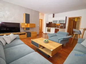 Pronájem bytu 3+kk, Praha - Libeň, Na žertvách, 75 m2