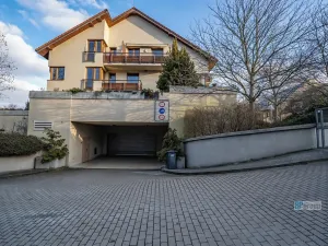 Prodej obchodního prostoru, Praha - Hlubočepy, Hlubočepská, 104 m2