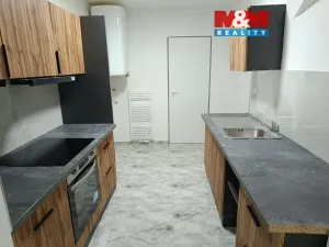 Pronájem bytu 3+kk, Bělá pod Bezdězem, Masarykovo náměstí, 80 m2