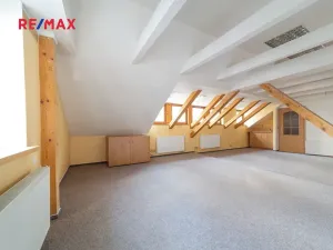 Prodej komerční nemovitosti, Šumperk, nám. Míru, 200 m2