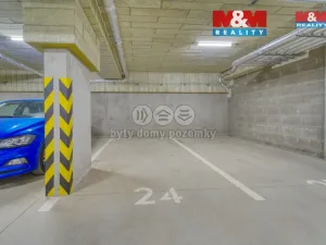 Pronájem garážového stání, Plzeň - Jižní Předměstí, Železná, 22 m2