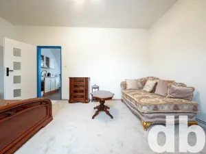 Pronájem bytu 1+1, Karlovy Vary, Jabloňová, 45 m2