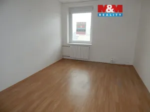 Pronájem kanceláře, Zlín - Malenovice, třída 3. května, 16 m2