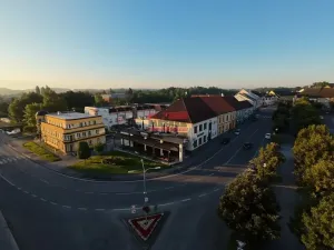 Prodej komerční nemovitosti, Veselí nad Lužnicí, náměstí T. G. Masaryka, 1037 m2