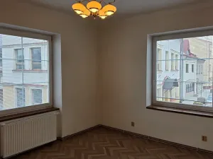 Pronájem kanceláře, Frýdlant nad Ostravicí, Náměstí, 20 m2