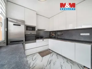 Prodej bytu 4+1, Rokycany - Nové Město, Pražská, 92 m2