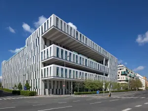 Pronájem kanceláře, Praha - Karlín, Karolinská, 886 m2
