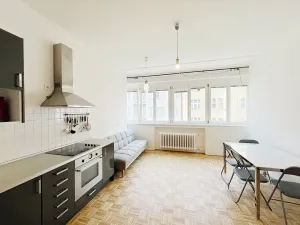 Pronájem bytu 2+kk, Praha - Vinohrady, Velehradská, 59 m2
