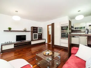 Pronájem bytu 2+kk, Praha - Dubeč, U lipové aleje, 60 m2