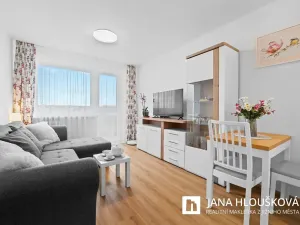 Prodej bytu 2+kk, Praha - Háje, Steinerova, 42 m2