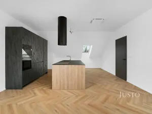 Prodej bytu 3+kk, Brno, Kosatcová, 102 m2