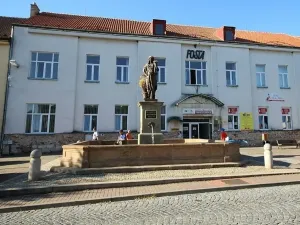 Pronájem kanceláře, Rosice, Palackého nám., 28 m2