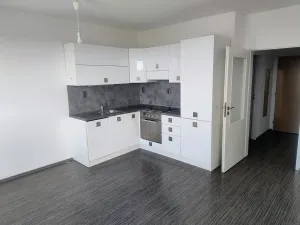 Pronájem bytu 2+kk, Praha - Troja, Hnězdenská, 44 m2